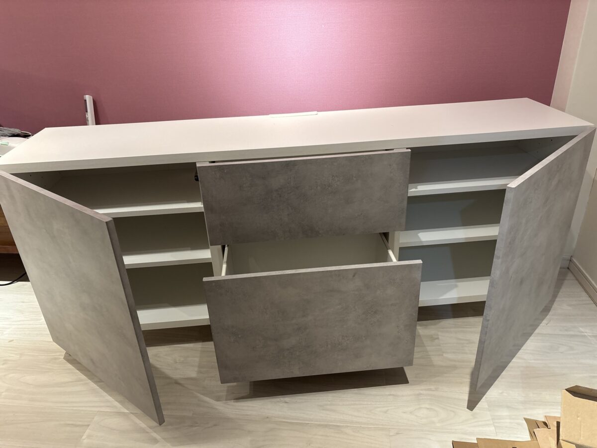 イケア ベストー 収納コンビネーション