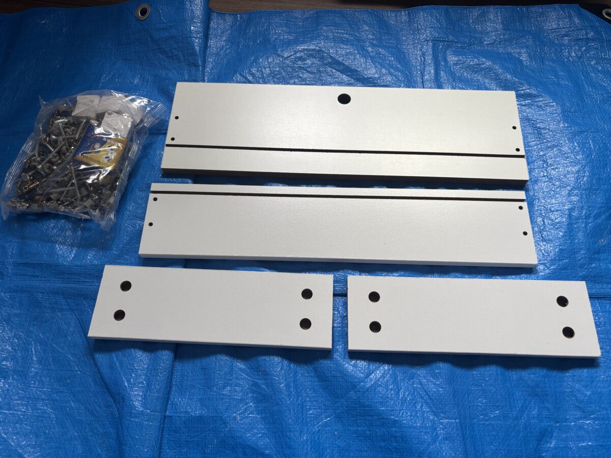 大阪府のお客様 | ドレッサーの組立て依頼をいただきました