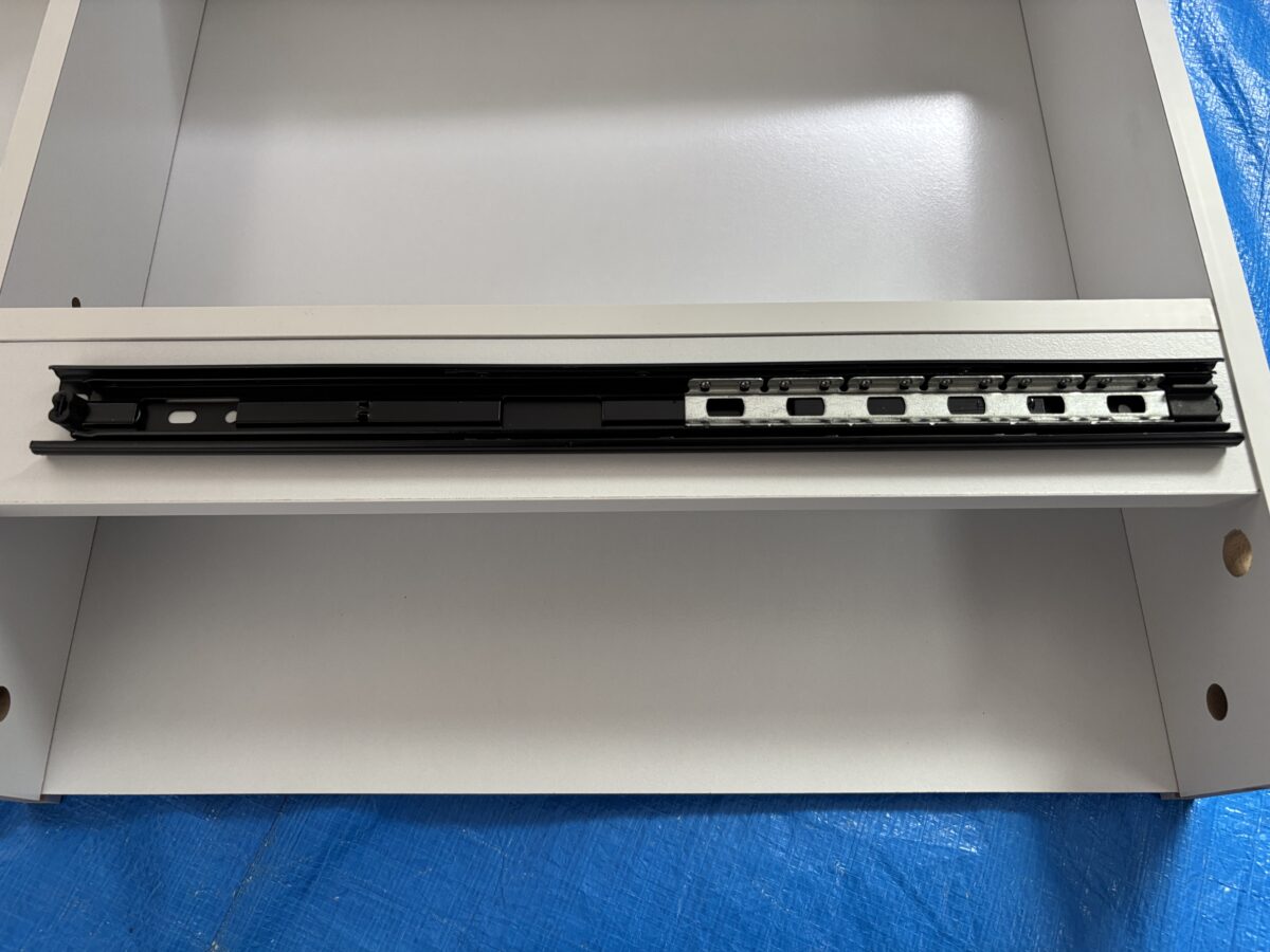 大阪府のお客様 | ドレッサーの組立て依頼をいただきました