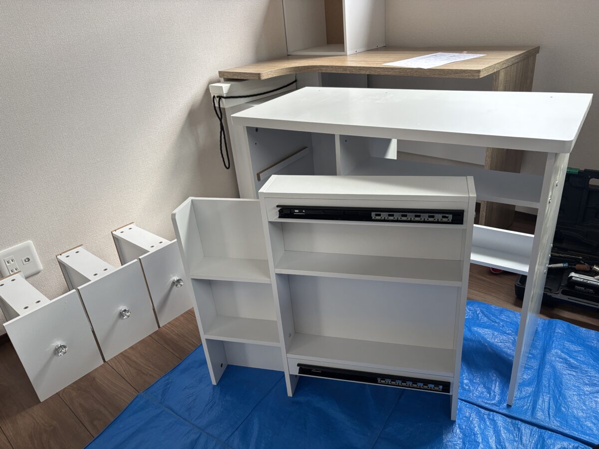 大阪府のお客様 | ドレッサーの組立て依頼をいただきました